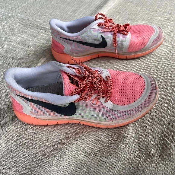 Nike Shoes - Sz. 6.5Y (Fits Size 8 Womens) - Picture 1 of 6